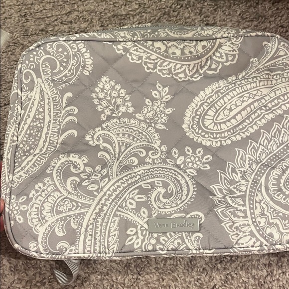Vera Bradley Performance Twill Zip Hanging Travel Organizer, Cloud Gray Paisley - Picture 3 of 5